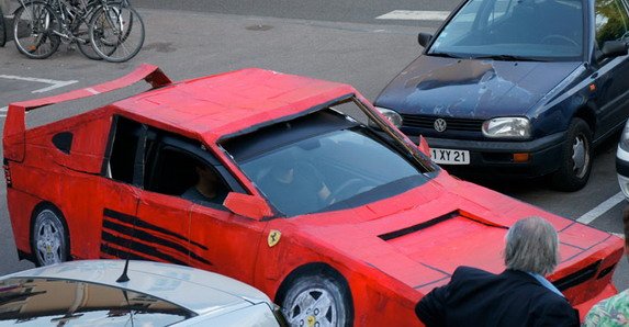 ferrari karton 11111.jpg, 59 KB