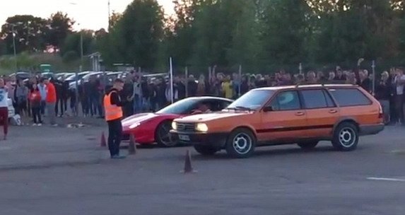 ferrari passat.jpg, 39 KB