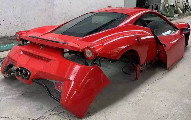 ferrari skoljka 111.jpg, 73 KB