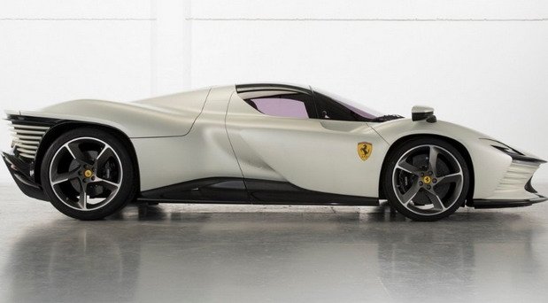 ferrari sp3 1222.jpg, 39 KB