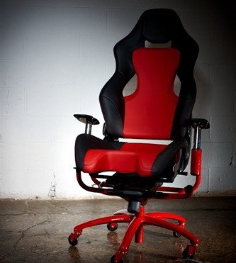 ferrari stolice 111.jpg, 30 KB