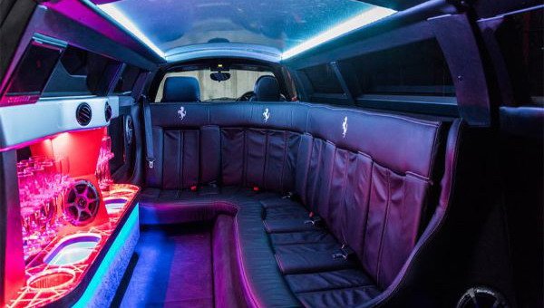 ferrari-limuzina 111.jpg, 62 KB