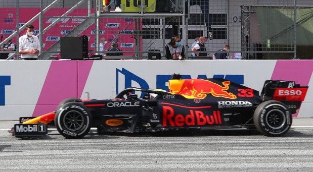 ferstapen red bull.jpg, 84 KB
