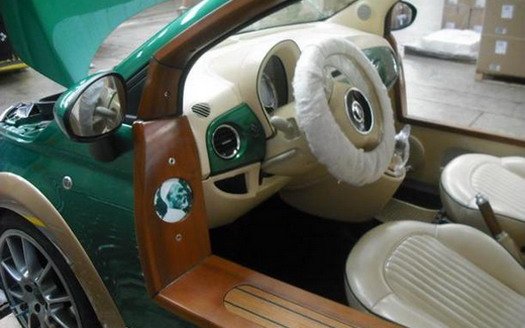 fiat 500 gadafi 1111.jpg, 49 KB