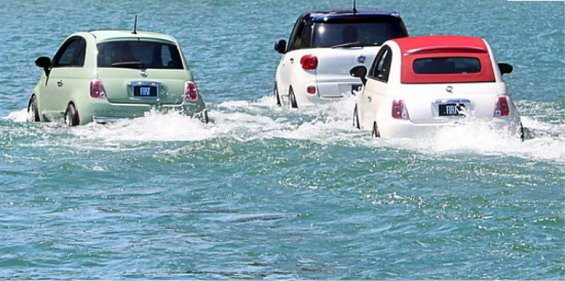 fiat 500l boat 1.jpg, 67 KB