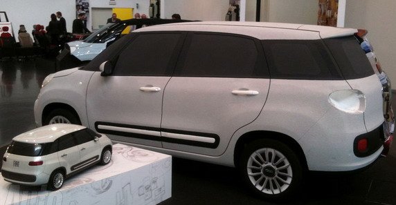 fiat 500xl 555.jpg, 43 KB