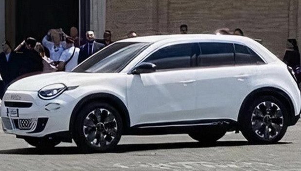 fiat 600 3411.jpg, 57 KB