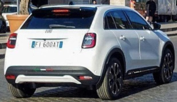 fiat 600 677.jpg, 54 KB