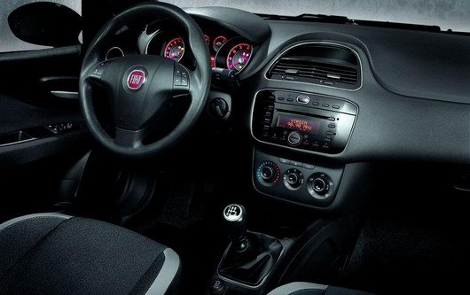 fiat punto virgin radio 11.jpg, 44 KB