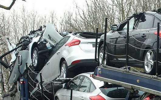 ford crash 1111.jpg, 85 KB