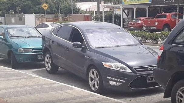 ford parking.jpg, 63 KB