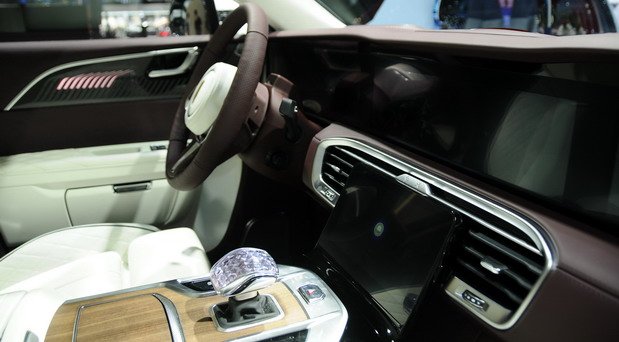 hongqi-e-hs9 111.jpg, 53 KB