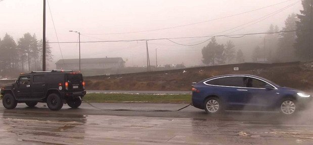 hummer tesla.jpg, 37 KB