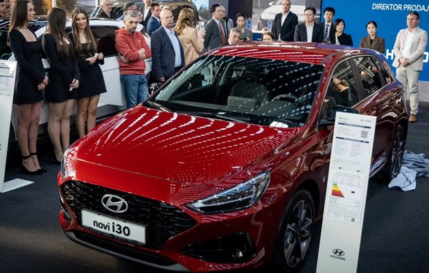 hyundai bg 6777.jpg, 100 KB