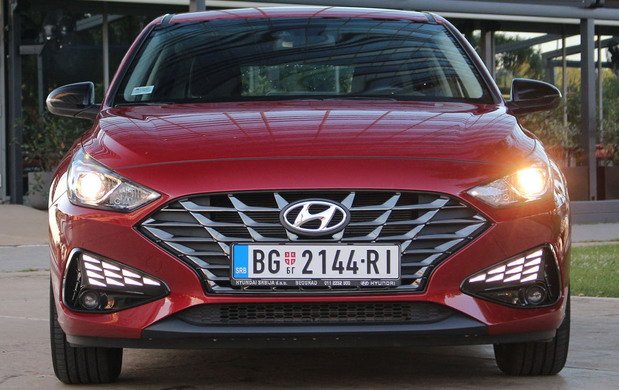 hyundai i30 am.jpg, 95 KB