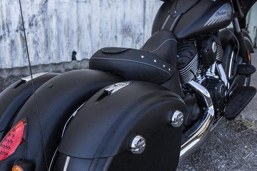 indian-chieftain-dark-horse-3.jpg, 53 KB