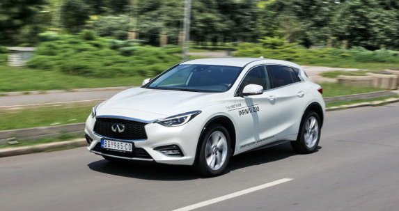 infiniti q30 am.jpg, 51 KB