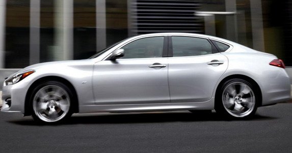 infiniti q70.jpg, 37 KB