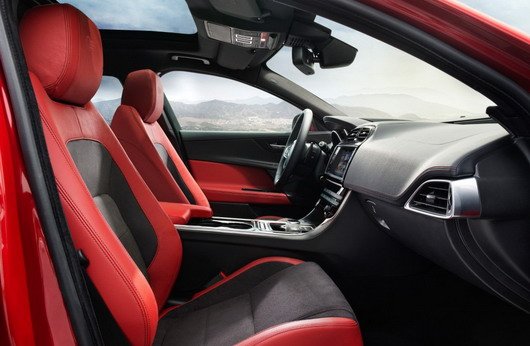 jaguar xe 60111.jpg, 52 KB