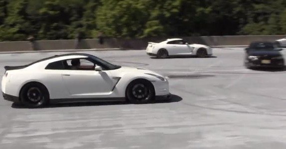 kako-se-parkira-nissan-gt-r.jpg, 33 KB