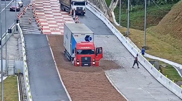 kamion za.jpg, 84 KB