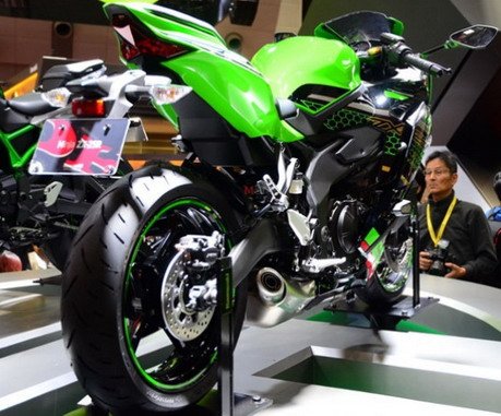 kawasaki-ZX-4R-2.jpg, 66 KB