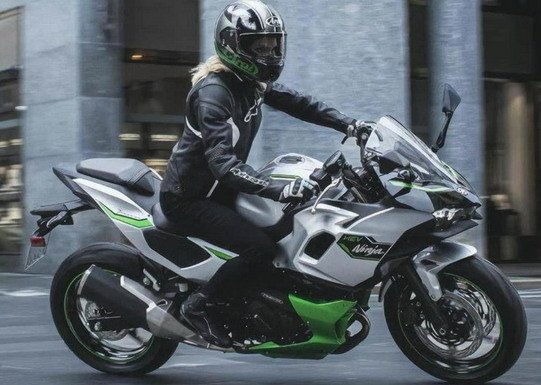 kawasaki-ninja-hybrid-7-2.jpg, 76 KB