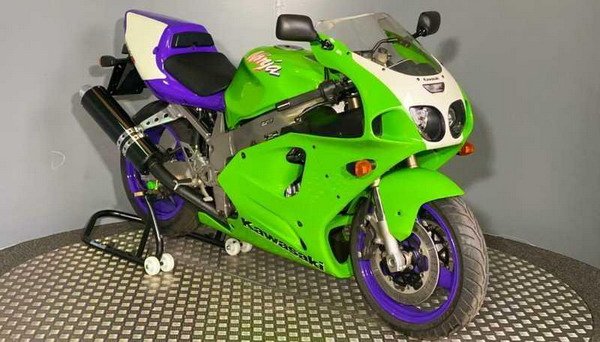 kawasaki-zx7-rr-1996-1.jpg, 71 KB