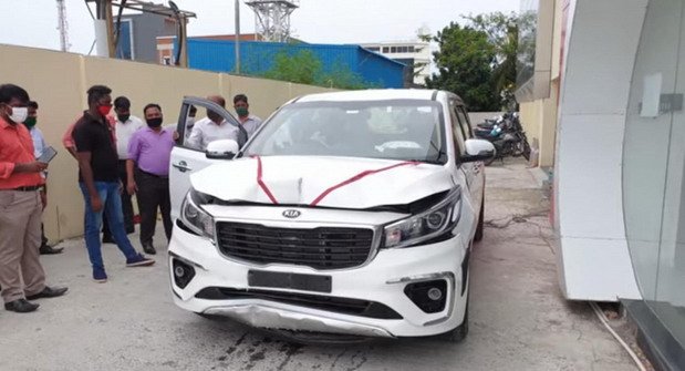 kia crash.jpg, 57 KB