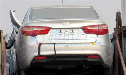 kia rio sedan 111.jpg, 36 KB