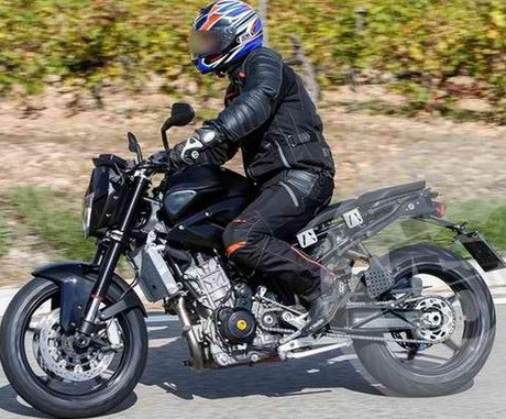 ktm-duke-890-spijunska-2.jpg, 75 KB