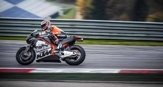 ktm-rc16-2.jpg, 48 KB