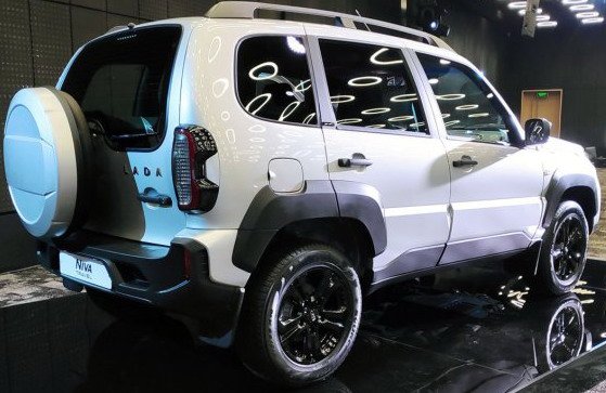 lada black 11.jpg, 65 KB