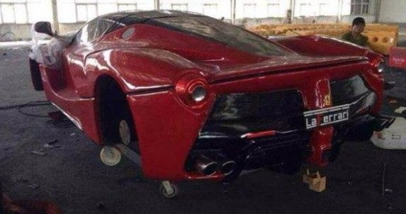 laferrari 911.jpg, 48 KB
