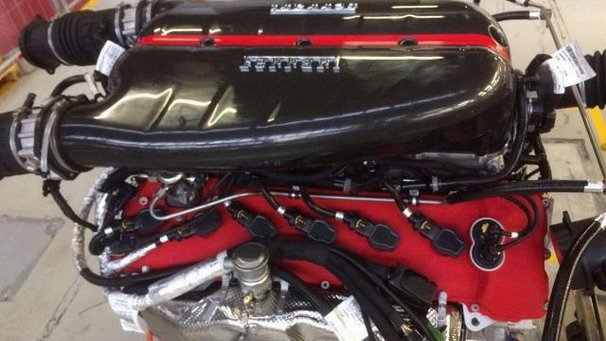 laferrari motor.jpg, 69 KB