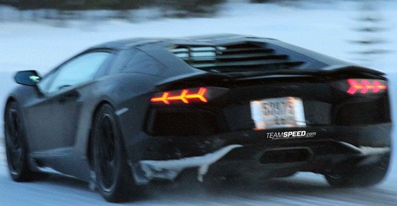 lambo aventador roadster 8.jpg, 44 KB