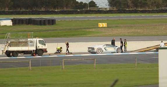 lambo fire 1.jpg, 46 KB