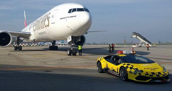 lambo follow 11.jpg, 50 KB