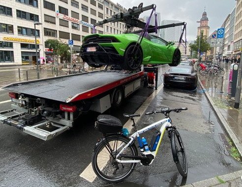 lambo p 01.jpg, 87 KB