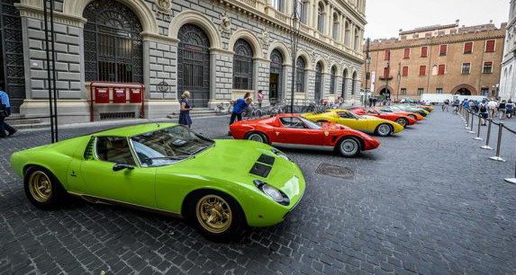 lambo tour.jpg, 77 KB