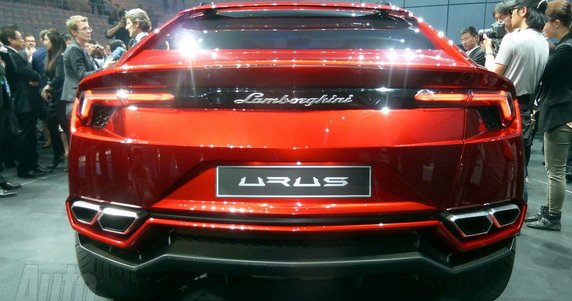 lambo urus 7021.jpg, 60 KB