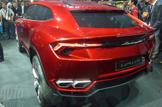 lambo urus 70211.jpg, 66 KB