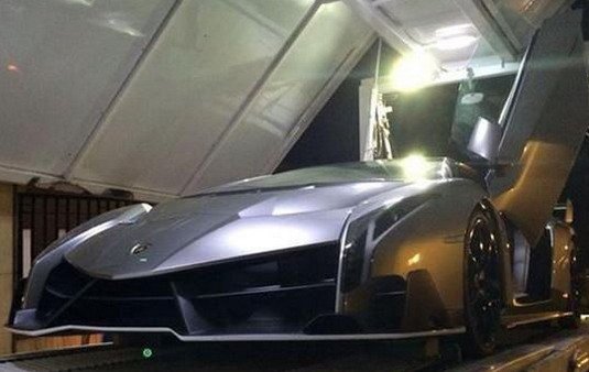 lambo v 1.jpg, 43 KB