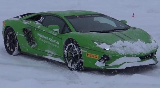lambo winter.jpg, 44 KB