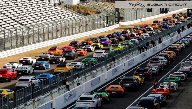 lamborghini 1221.jpg, 117 KB