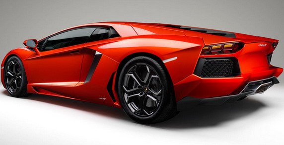 lamborghini aventador 40.jpg, 41 KB