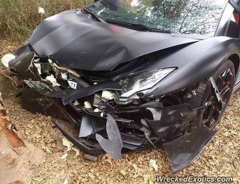 lamborghini drvo 11.jpg, 82 KB