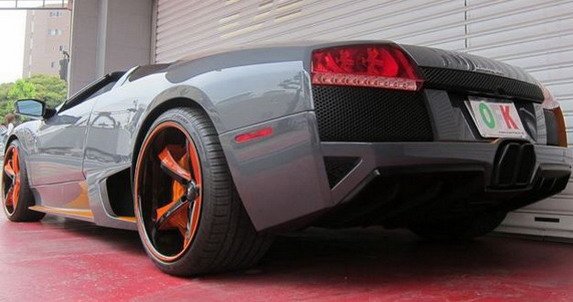 lamborghini murcielago office-k 11.jpg, 49 KB