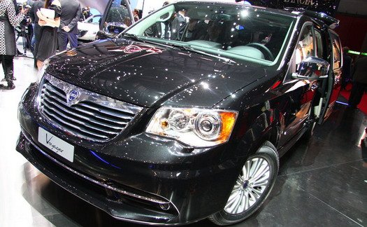 lancia voyager 11.jpg, 76 KB