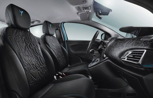 lancia y 222.jpg, 47 KB